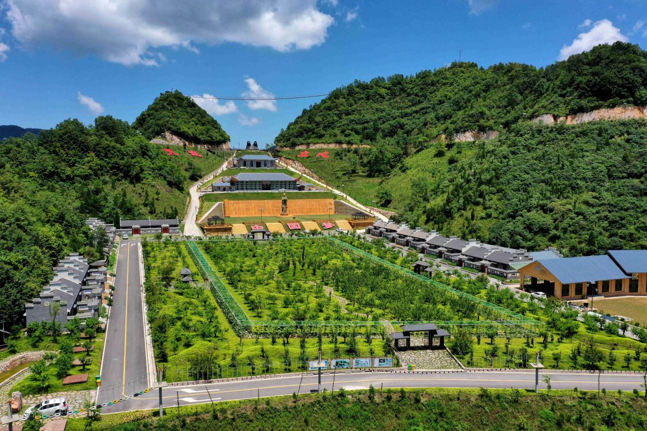 365英国上市(集团)有限公司-Official website
